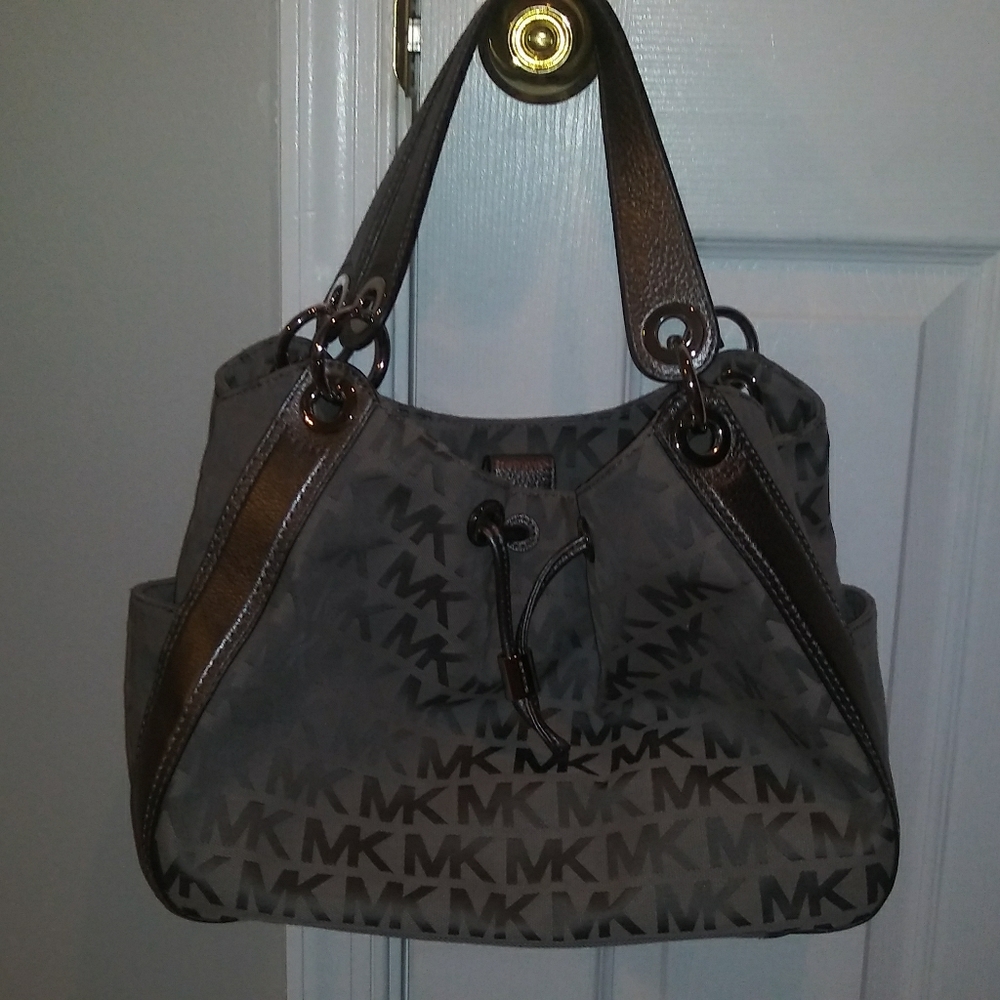 Michael Kors Signature Handbag